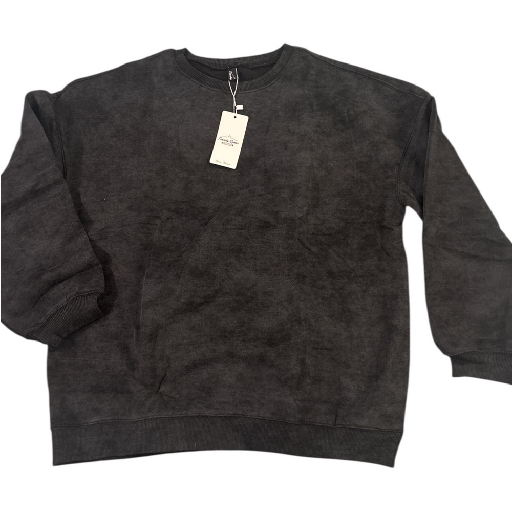 Trendy Queen fleece pullover. (048)